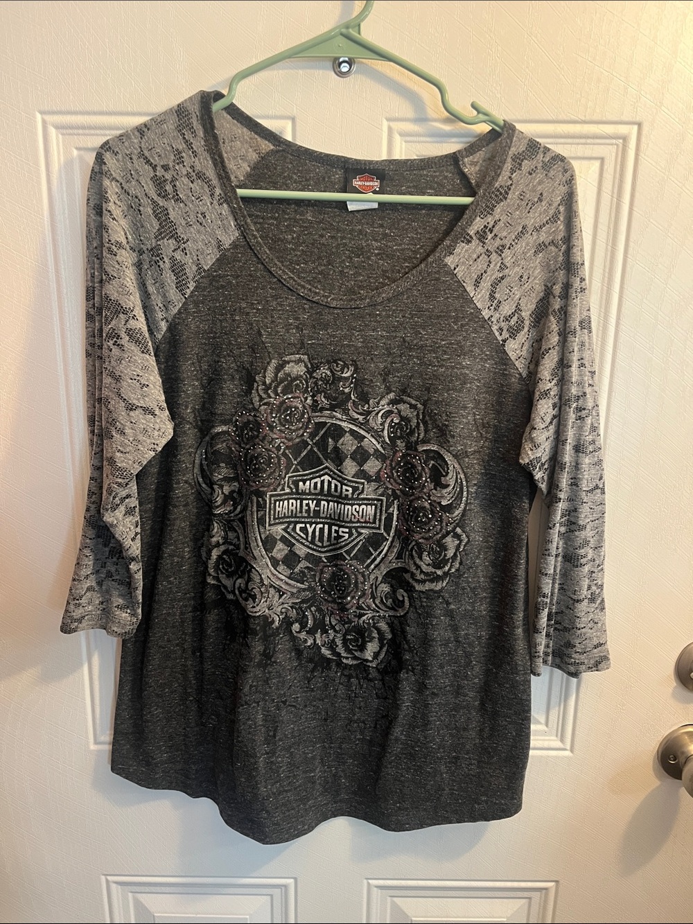 Harley-Davidson Women's Black and Light Gray Graphic Raglan Top